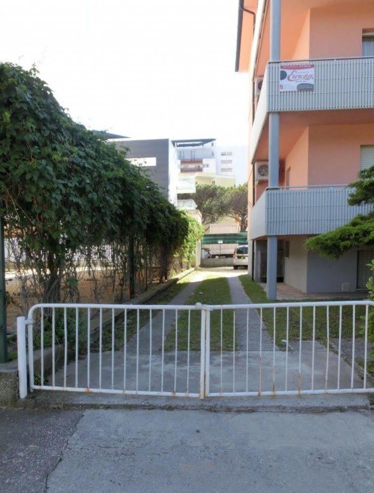 Apartament Stiria Lignano Sabbiadoro Zewnętrze zdjęcie